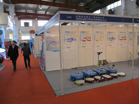 XKTY.COM-星空(中国)
参展2013中国国际现代教育新技术装备展览会-展会现场2.jpg